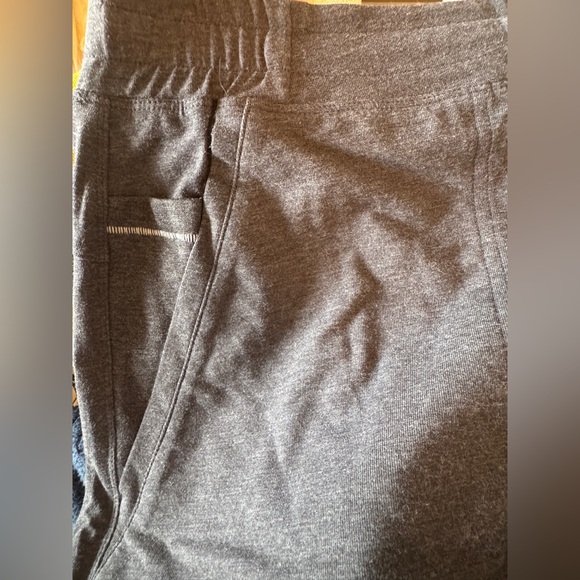 LUNYA Men's Slumberknit™ Short Gray Sz xxl
NWOT - Picture 3 of 7